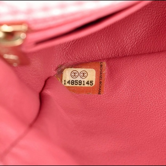 Chanel Bag in Iridescent Pink Leather w/Jewels - Picture 9 of 12